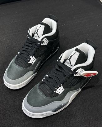 Air Jordan 4 Retro Fear