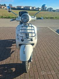 Vespa gts 300 anno 2011