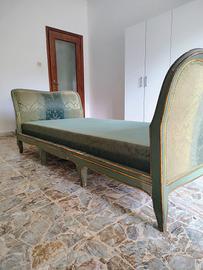 Letto o divano a barca in legno anni '30