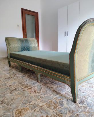 Letto o divano a barca in legno anni '30