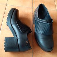 Scarpe nere con suola alta Primadonna