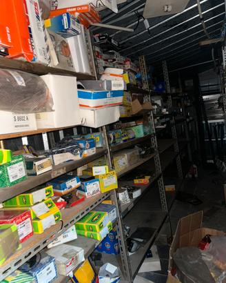 Stock ricambi d’epoca