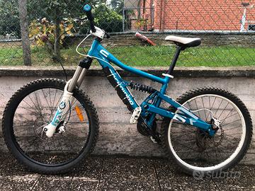 Rockrider FR6 Downhill 26 +casco M e protezioni