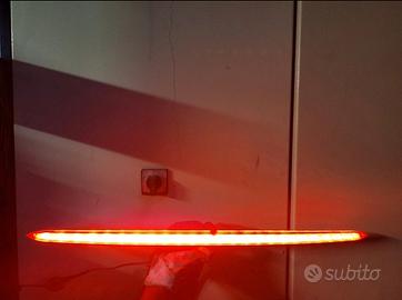 BMW 5 F11 terza luce freno
