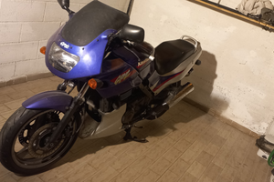 Kawasaki GPZ 500