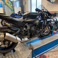 Ricambi originali R1 race 2025 MAI USATI