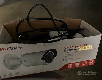 Telecamera Hikvision VF IR Bullet Network Camera