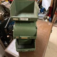 Contenitori ad uso lavorativo