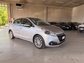 Peugeot 208 BlueHDi 75 5 porte Allure