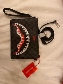 pochette sprayground