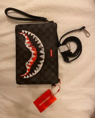 pochette sprayground