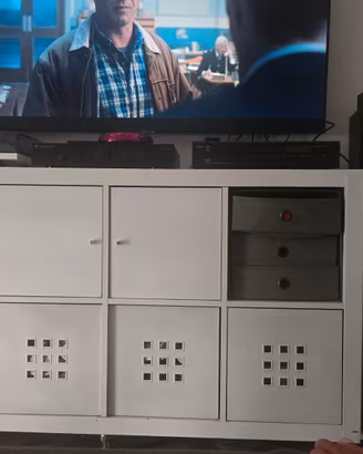 IKEA KALLAX 8 vani bianco con rotelle e accessori