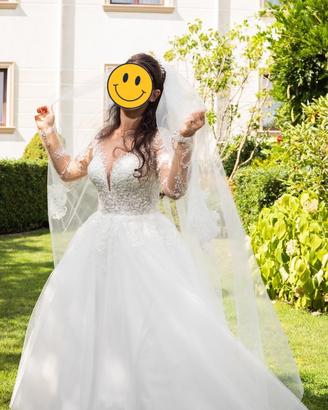 Abito da Sposa da Favola in Pizzo – Come Nuovo