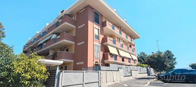 Appartamento con box e cantina a Colle Prenestino