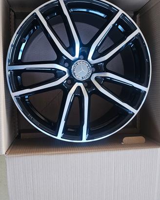 4 cerchi Nuovi 19 Mercedes classe E Gla Glb Glc ML