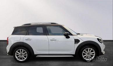 Mini Cooper Countryman ALL4 - Manuale