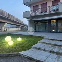 NEGOZIO A ALBANO SANT'ALESSANDRO