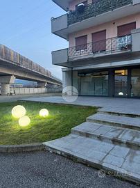 NEGOZIO A ALBANO SANT'ALESSANDRO