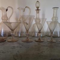 Set di bicchieri e brocche in vetro soffiato