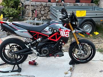 Aprilia Dorsoduro 900