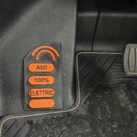 poggia tacchi Citroen AMI 