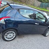 Lancia Ypsilon 1.2 69 CV 5 porte GPL Ecochic Silve