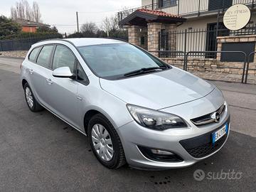 Opel Astra 2.0 CDTI 165CV Sports Tourer