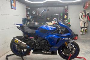 Yamaha r1 2021 pronto pista