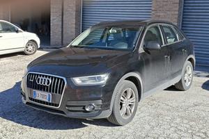 AUDI Q3 2.0 TDI quattro, Navi, Tetto panorama, R