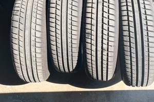 Gomme 185/65 /15