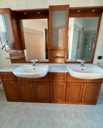 Mobile bagno con doppio lavabo