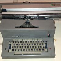 Macchina da scrivere