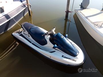Kawasaki stx12f con pedana