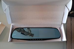 specchietto retrovisore dash cam