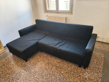 Divano angolare in tessuto scuro