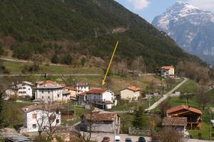 Casa indipendente con giardin, orto e terreni