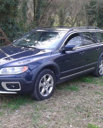 volvo xc 70 cilindrata 2.4    4x4