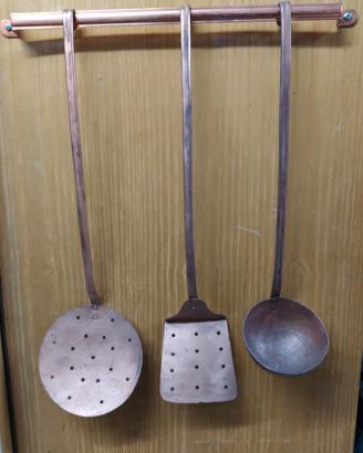 set utensili da cucina in rame 