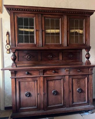 Credenza in legno massello, primi anni 900