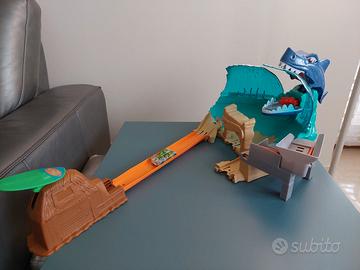 pista Hot Wheels squalo 