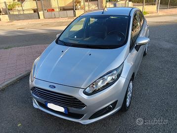 FORD Fiesta 6ª serie - 2014