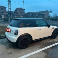 MINI COOPER R56