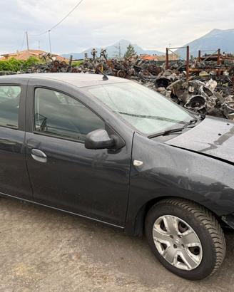 DACIA SANDERO 2a SERIE RICAMBI USATI