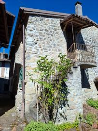 Rustico panoramico da ristrutturare