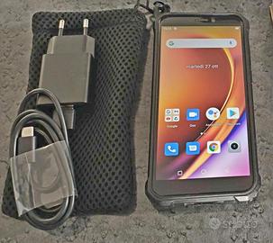 Oukitel WP5 smartphone cornice nera o rossa 