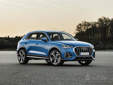 AUDI Q3 35 TDI quattro S tronic Business Advance