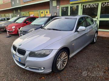 BMW - Serie 3 - 335i xDrive Eletta