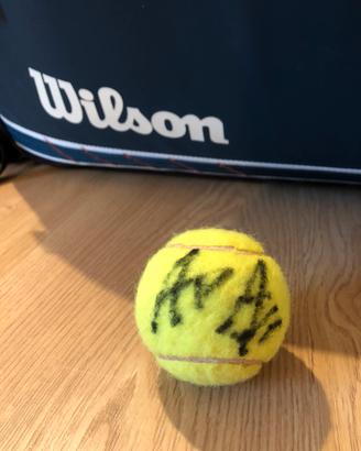 pallina autografata Andre Agassi