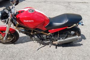 Ducati Monster 900