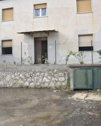 Appartamento di 100 m² con più di 5 locali a Ponte